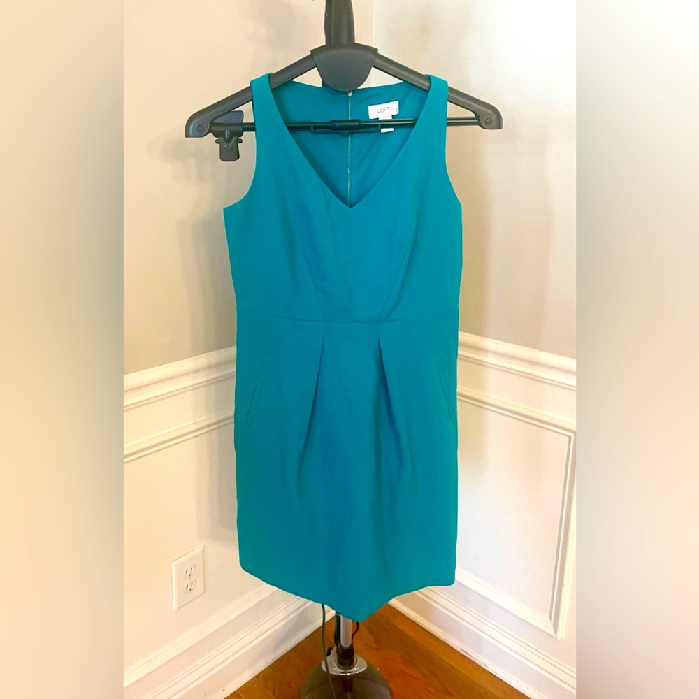 LOFT Outlet Green Sleeveless V Neck Pleated Dress